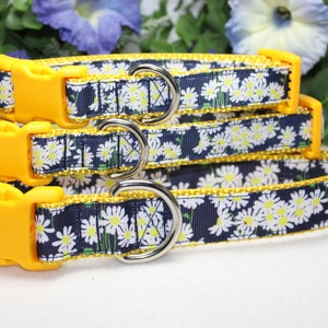Adjustable Daisy Dog Collar / Large, medium, small dog collar/ Daisy Dog Collar/Girly Dog Collar/Spring Dog Collar/ Floral Dog Collar