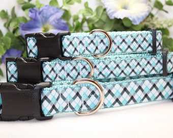 Collar ajustable para perro en azul claro y negro Chevron disponible en 4 tamaños, collar para perro, accesorios para perros, collar para perro niña