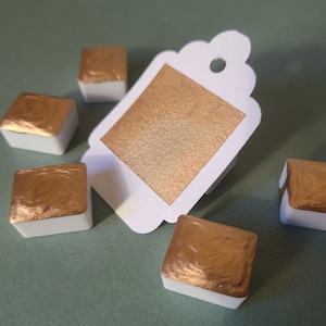 Bronze, handmade watercolor in half pan, handmade watercolor, acuarela