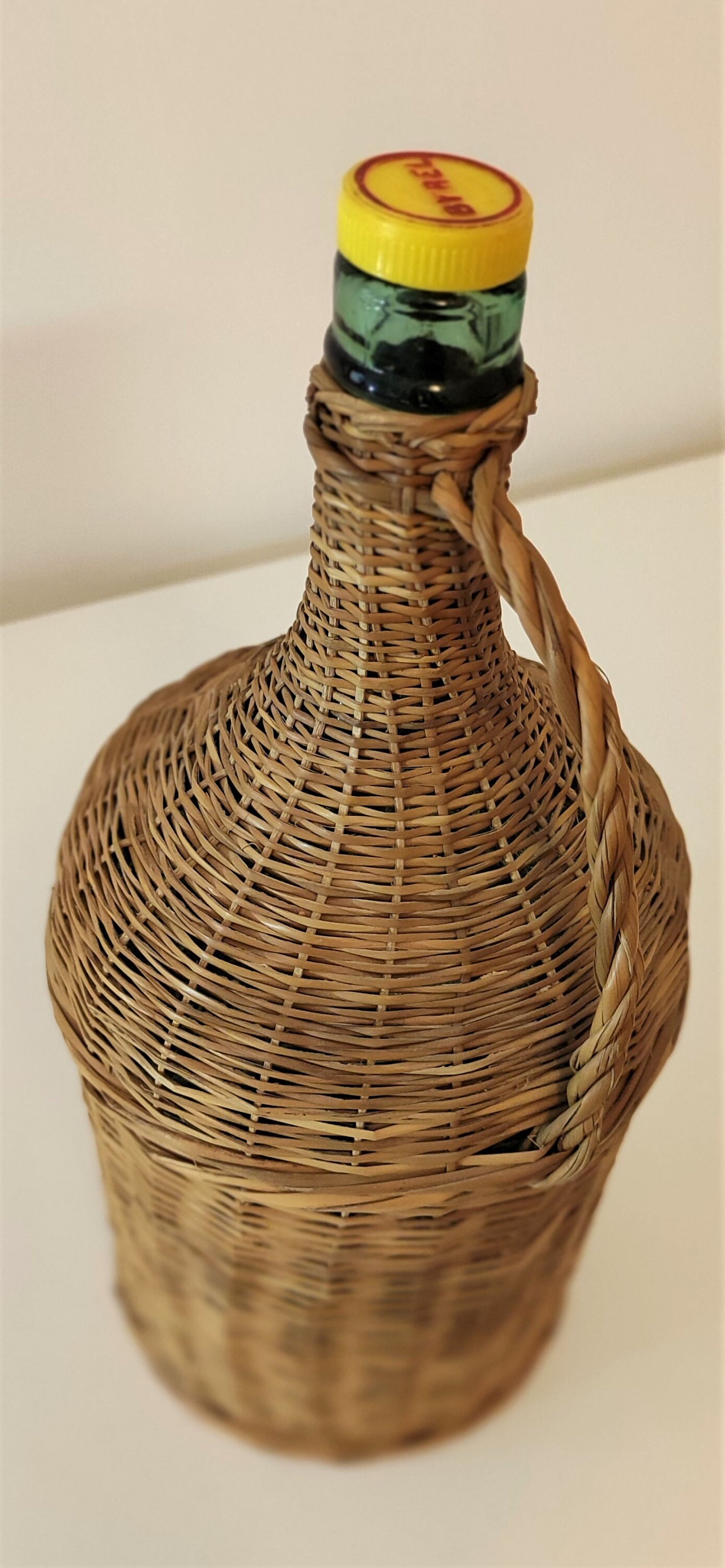 Old French Antiques Dame-Jeanne ou Demi-John. Tissée et Enveloppée à La Main. Enveloppe en Rotin. An