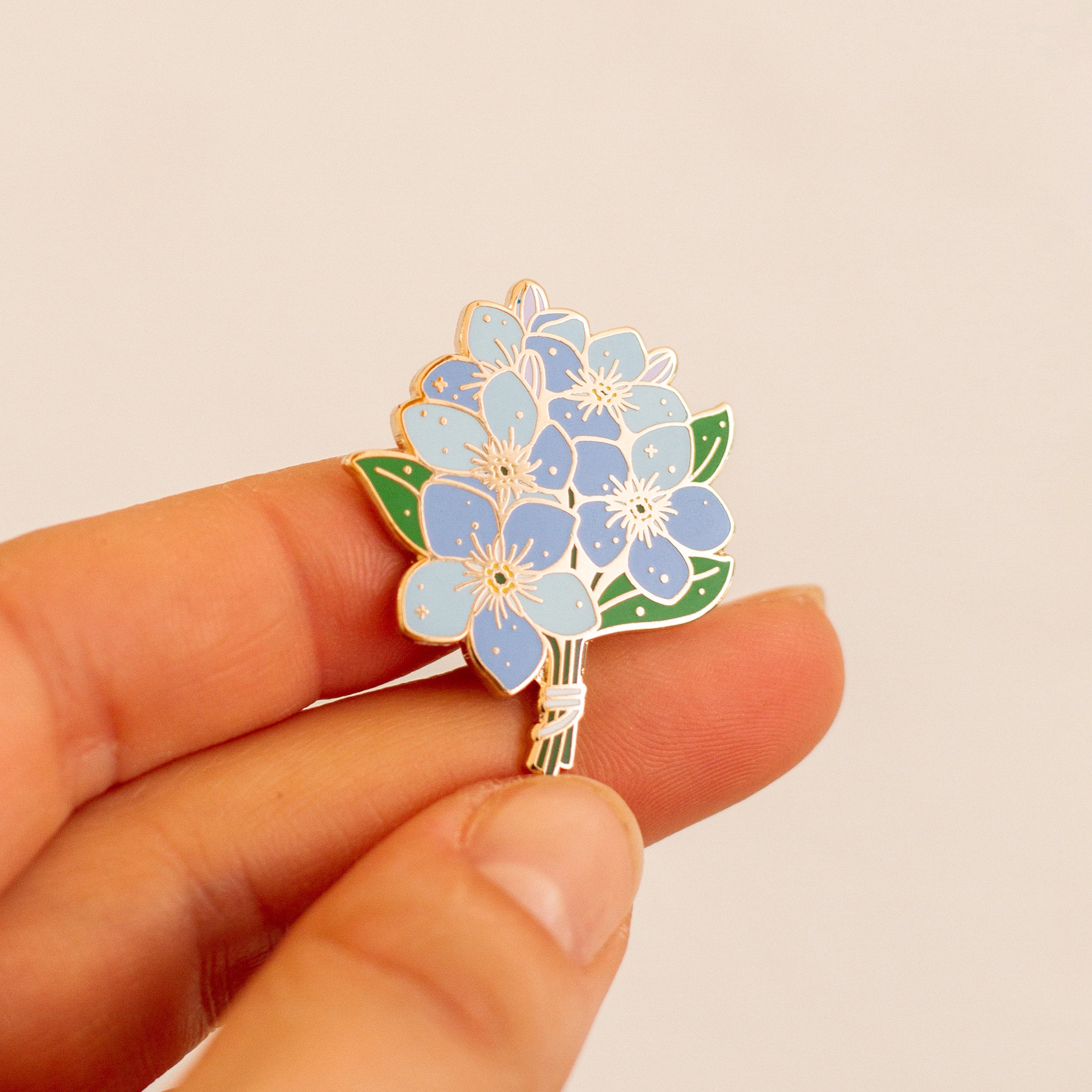 Forget-me-not Enamel Pin: Gold-plated Flower Lapel Pin - Etsy