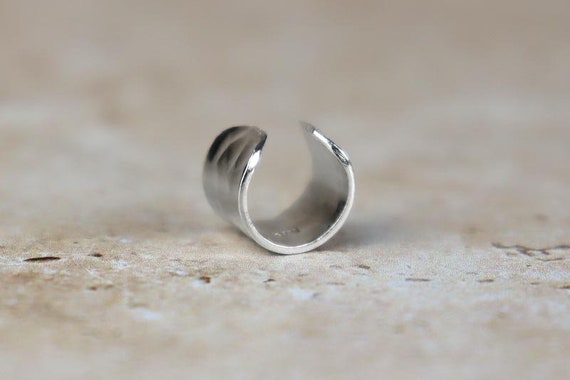 アクセサリー DOUBLE RL STERLING SILVER Hammered Cuff RRL: Silver Hammered Cuff Bracelet | SSENSE