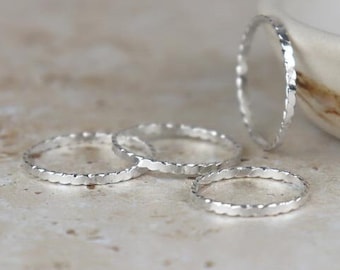 Twist Ring Band Sterling Silber | 2mm Breite | Verschiedene Größen erhältlich | Stacking Minimal Jeden Tag Zierlich Hübscher Ring