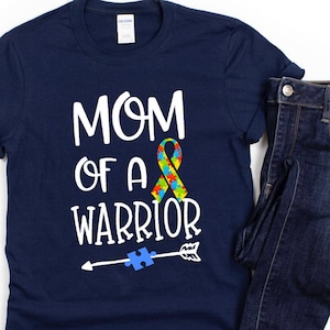 Autismus Sensibilisierung Shirt/ Autismus Band Geschenk/ Mom Of A Warrior/ Niedliches PuzzleTeile Band Shirt