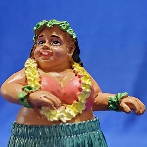 Hot Mama Sweet Wahine Dashboard Hula Dancer