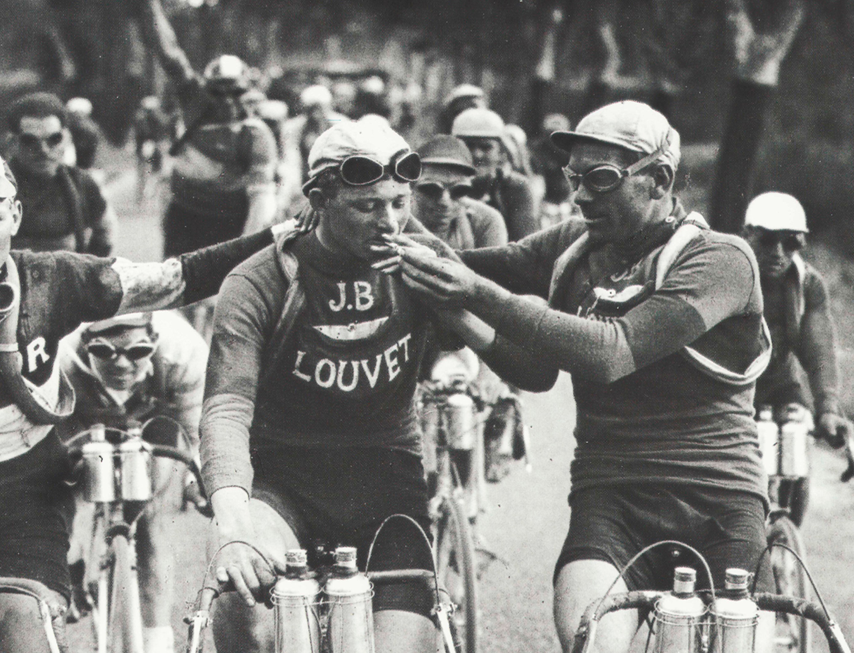 tour de france riders smoking cigarettes 1920 cyclists share cigarette during race Photos of the Rough and