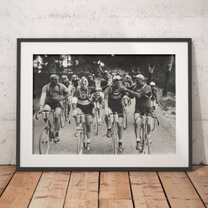 Tour de France Poster 50x70 Cyclists Smoking Landscape Poster image 4
