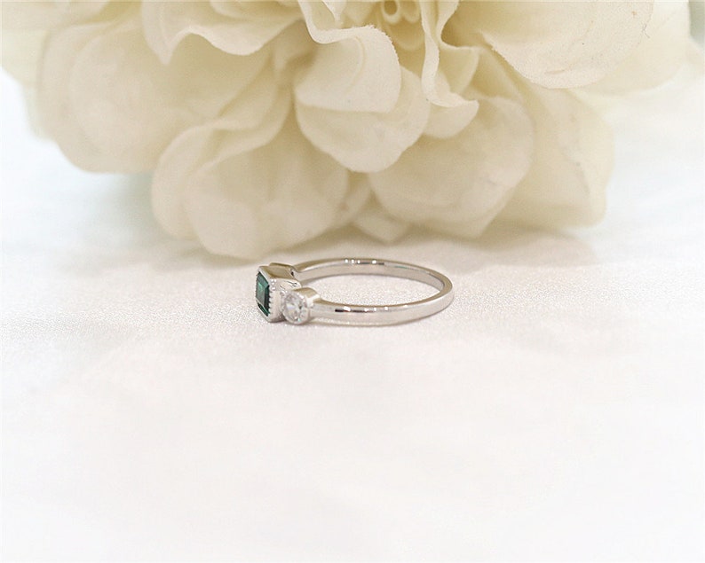 Silver Ring 4*6mm Sqare Cut Created Emerald Ring White Gold Plated Ring Engagement Ring Wedding Ring Anniversary Ring Handmade Ring