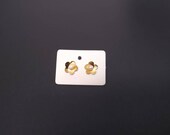 Laminated gold earrings with cultured pearls