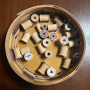 Vintage Wood Spools lot of 25,  Old Wooden Spools, Small Wooden Spool, Vintage Wooden Spools, Old Wood Thread Spools, Vintage Thread Spools