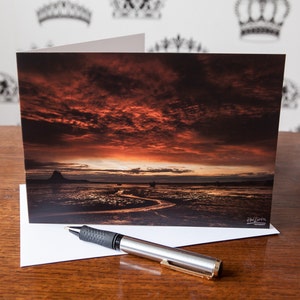 Biglietto d'auguri Holy Island – Northumberland, Inghilterra – Illumina la via – Biglietto vuoto – Biglietto di compleanno – Anniversario – Regalo Lindisfarne