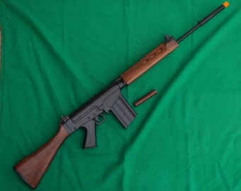 FN FAL, wooden model, cosplay accessory,