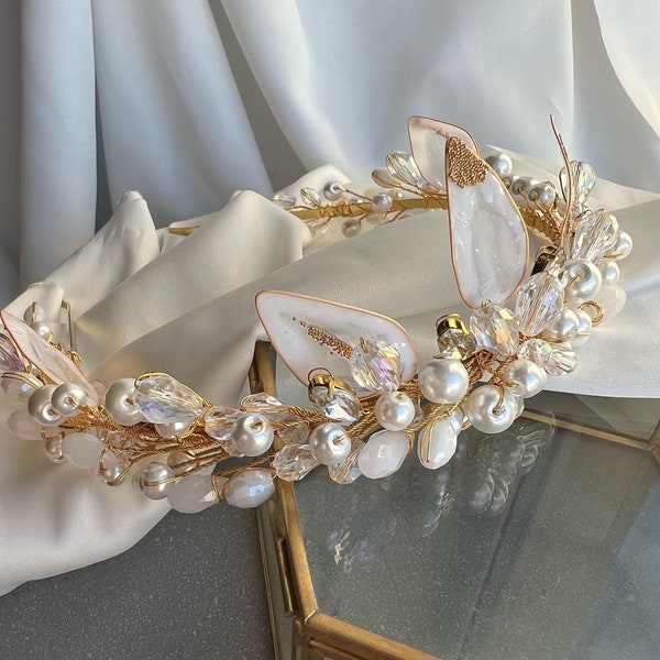 Gold Wedding crown, Crystal crown, Bridal pearl tiara, Statement wedding tiara, Crystal wedding tiara, Bridal crown, Phinestone bridal tiara