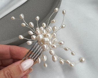 Pearl hair comb, Wedding hair comb, Wedding pearl headpiece, Bridal hair pin, Freshwater pearl comb, Bridal hairpiece, Bridal hair pins