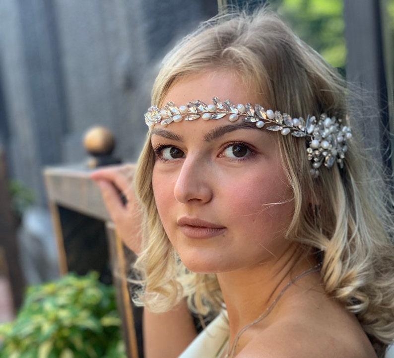 Crystal hair vine, Bridal Headpiece, Pearl hair accessories, Wedding hair vine, Bridal Headband, Hair wreath .br Crystal hair vine, Bridal Headpiece, Pearl hair accessories, Wedding hair vine, Bridal Headband, Hair wreath .br