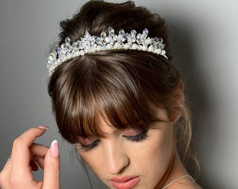 Pearl crown,Bridal pearl tiara, Wedding crown, Bridal tiara, Wedding tiara, Bridal headpiece, Crystal crown, Bridal crown