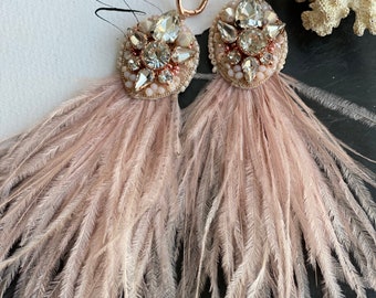 Long wedding earrings with ostrich feathers, beige and pink, Feather earrings, Bridal earrings, Long feather earring, Feather jewelry