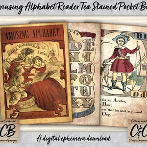 Könnte beinhalten: Ein Vintage-Buchcover mit einem teebefleckten Aussehen. Das Cover zeigt eine farbenfrohe Illustration einer Frau, die zwei Kindern vorliest. Der Titel des Buches lautet "Amusing Alphabet."