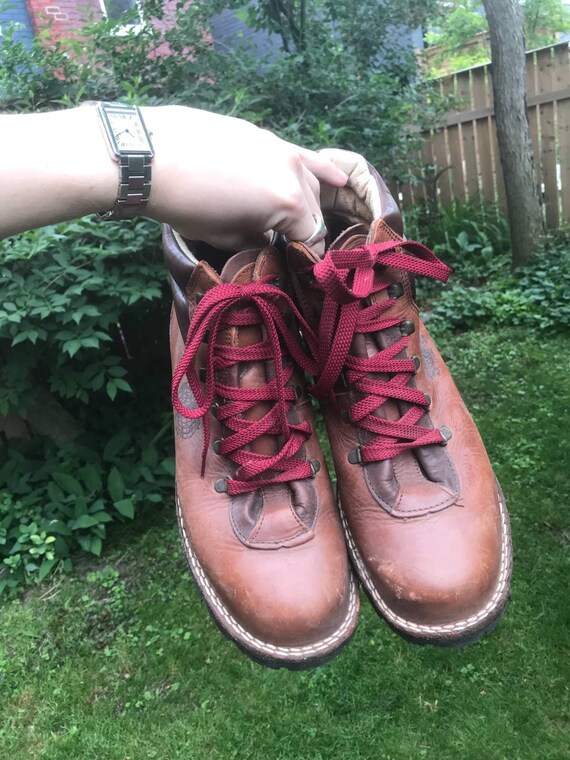 10.5 hiking boots