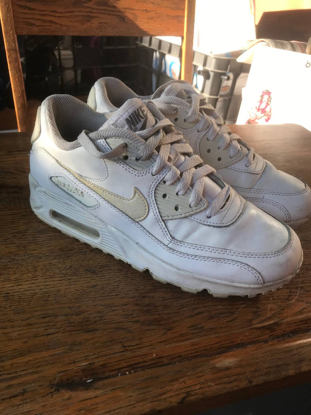 white airmax 90's