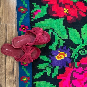 Vintage wool handmade rug with pink roses and blue border