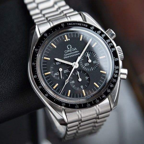 Omega Speedmaster Moonwatch Professional Co-Axial Master Chronometer Chronograph 42mm 31030425001001 Watch