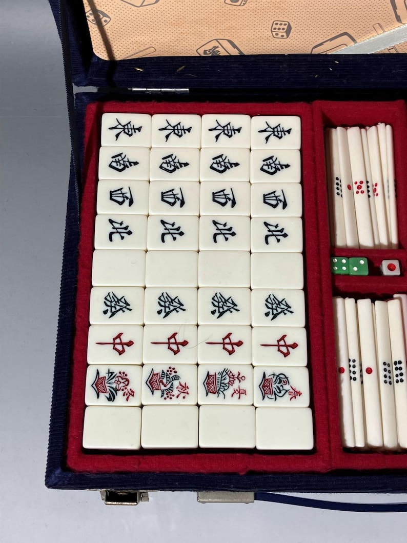 side of a game mahjong box
