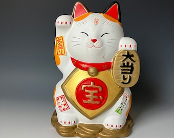 Japanese Beckoning cat, Manekineko ceramic lucky cat, piggy bank
