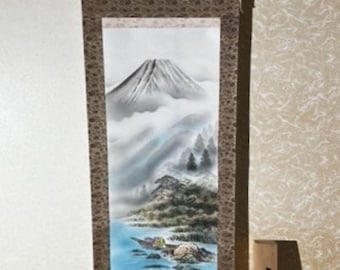 Mount Fuji Kakejiku hanging Scroll - Wall Art with Wooden Box L. 72 Inches