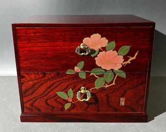 Vintage japanische rote KoTansu-Kommode mit Kamelienmuster – Höhe 20 cm – Schmuckkästchen mit 2 Schubladen