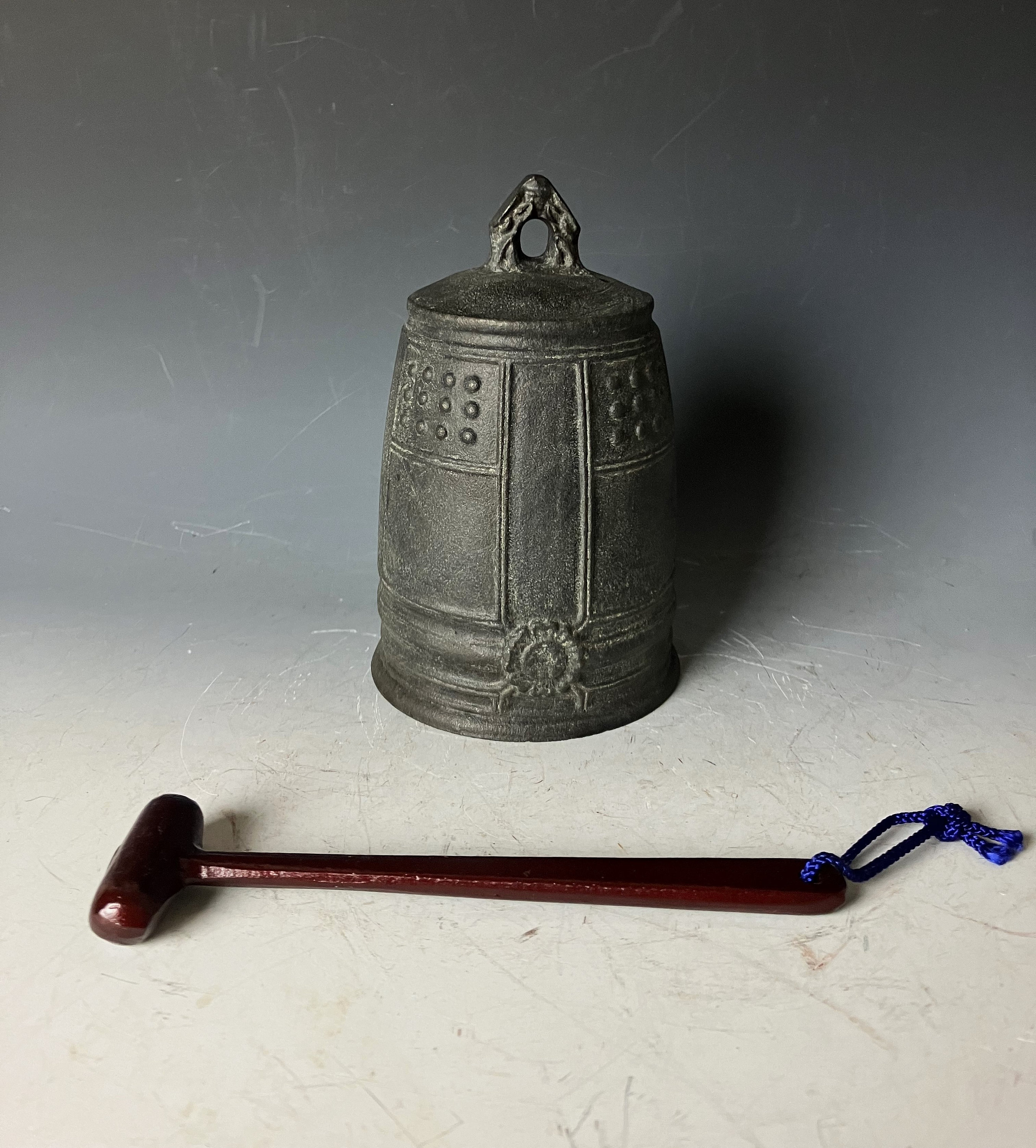 Antique Mini Brass Bells Copper Sculpture Pray Buddha Fengshui Bell  Invitation Buddhism Chinese Guanyin Bell India