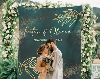 Personalized Emerald Green Wedding Tapestry: Custom Quote Backdrop