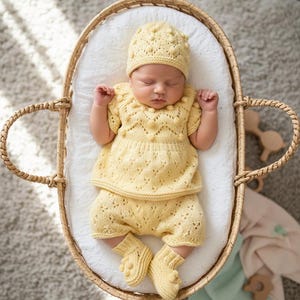 Stickmönster för flerdelade Dewdrop-stickor – Reborn-docka eller 0-3 månaders bebis (PDF-mönster)