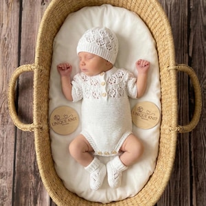 Patrón de tejido de mameluco "Pistacho" para muñeca reborn de 16-22" o bebé de 0 a 3 meses