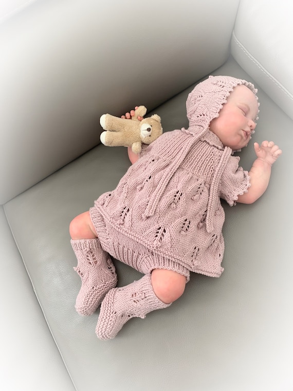 Un patr n de tejido de conjunto de ngeles Paris para mu eca