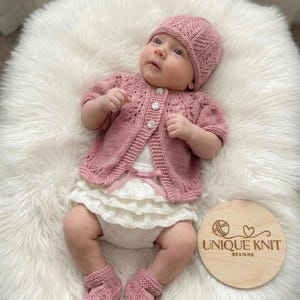 A "Amber” cardigan Knitting pattern for Reborn doll 16 -22” or 0-3 Mth Old Baby