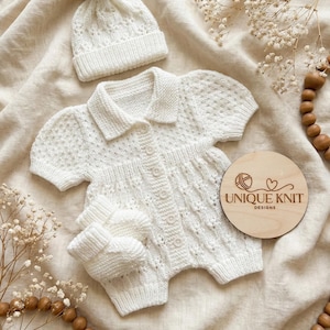 16～22インチのリボーンドールまたは0～3ヶ月の赤ちゃん用の「ブルーベル」ロンパース編み図