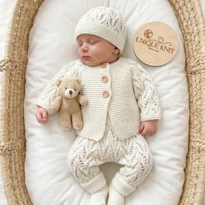 16～22インチのリボーンドールまたは0～3ヶ月の赤ちゃん用の「メープル」4ピースセット編み物パターン