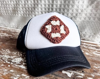 Crochet Trucker Hat Granny Square Hat Crochet Patch Hat Boho Crochet Cap Retro Trucker Hat Festival Hat Trendy Summer Hat Vintage Crochet