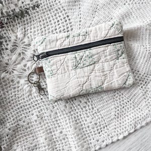 Reclaimed Vintage Quilt Zipper Pouch Vintage Quilt Coin Pouch Purse Cottagecore Farmhouse Fashion Purse Accessories Clip On Coin Pouch
