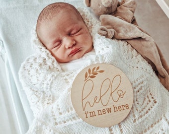 Baby Announcement Wooden Disc | Baby Name Disc | Personalised Baby Discs | Newborn Photo Prop Disc | Wooden Milestone Discs