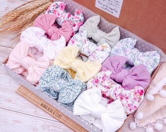 Baby Girl Knotted Bow Headbands – Pastel Floral Prints, Newborn to Toddler Gift