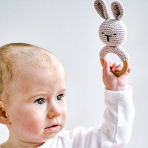 Newborn Baby Gift Box Crochet Teether Toy & Milestone Disc Set Baby Teether Rattle I Teething Ring Toy I Crochet Bunny Rattle New Baby image 4