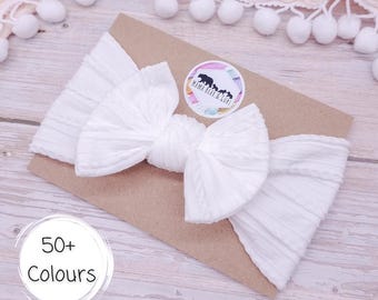 Baby Stirnbänder & Baby Schleifen | Weiß Baby Bow Stirnband | Neugeborenen Baby Zopfmuster Stirnbänder | Baby Mädchen Geschenk | Baby-Dusche-Geschenk | Neues Baby-Geschenk