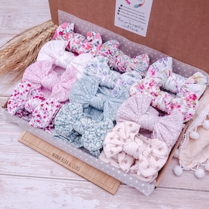 Baby Headband Bow Box Bundle Baby Bows Baby Headband Toddler Bows Hairband Hairbow Baby Shower New Baby Gift Baby Girl Gift zdjęcie 1