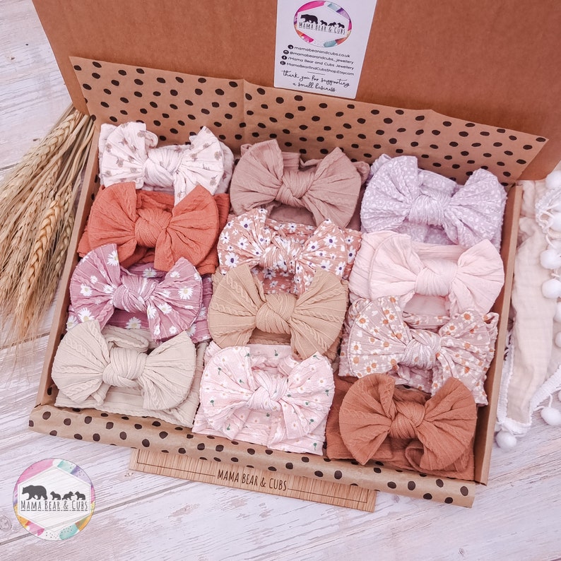 Baby Stirnband Bow Box Bundle Baby Bögen Baby Stirnband Kleinkind Bögen Haarband Haarschleife Babyparty Baby Geschenk Baby Mädchen Geschenk Bild 1