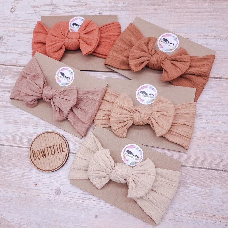 Baby hoofdband Bow Box bundel Babybogen Babyhoofdband Peuterbogen Haarband Haarstrik Babyshower Nieuw babycadeau Babymeisje cadeau afbeelding 3