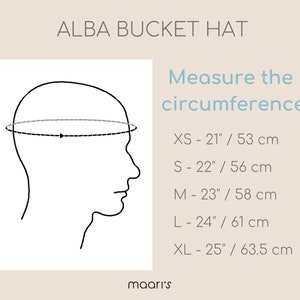 Puede incluir: Diagrama que muestra c&oacute;mo medir la circunferencia de la cabeza para un sombrero de pescador. El diagrama muestra una cabeza con una l&iacute;nea punteada alrededor, indicando d&oacute;nde medir. El texto debajo del diagrama enumera los tama&ntilde;os de sombrero en pulgadas y cent&iacute;metros: XS - 21" / 53 cm, S - 22" / 56 cm, M - 23" / 58 cm, L - 24" / 61 cm, XL - 25" / 63,5 cm.