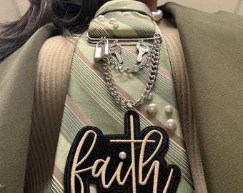 Faith Junk Tie