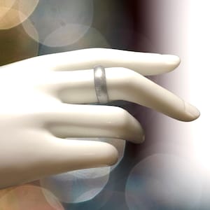 Silver Silicone Ring For Women And Men, Unisex Silver Silicone Ring, Gift For Women And Men, Silicone Wedding Ring, Girlfriend Gift.